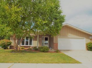 2222 85th St, Kenosha, WI 53143