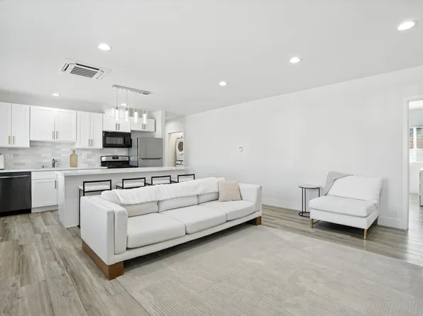 2134 Santa Fe Ave, Torrance, CA 90501