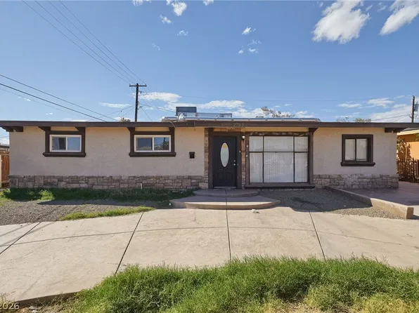 2705 Berg St, North Las Vegas, NV 89030