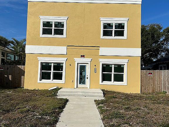 2nd image of 606 15th St N