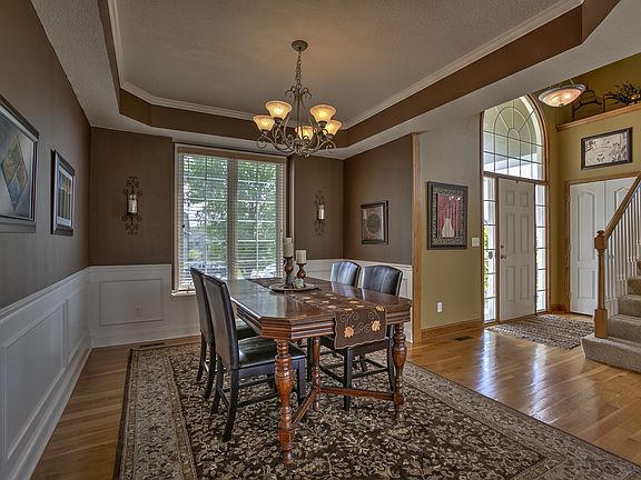 5th image of 1566 Bernadine Dr