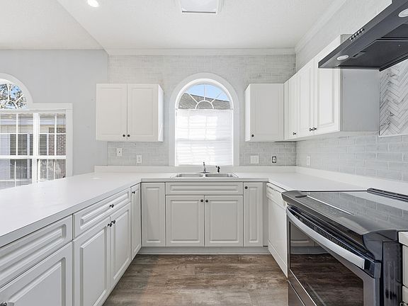 2nd image of 4251 Hibiscus Dr. #5-304