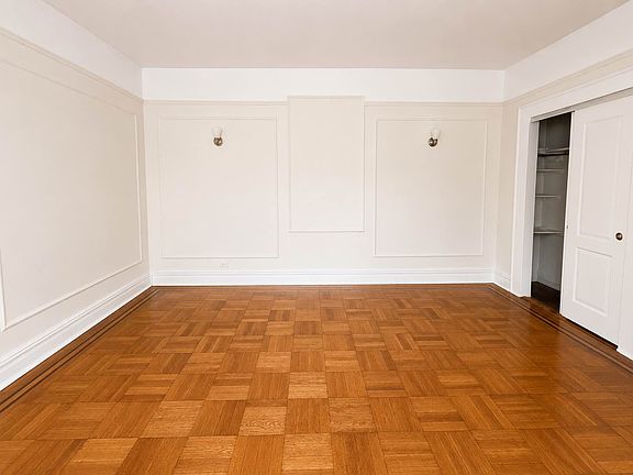 3rd image of 655 Pelham Pkwy N APT 5K