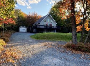 274 Elk Dr, Blakeslee, PA 18610