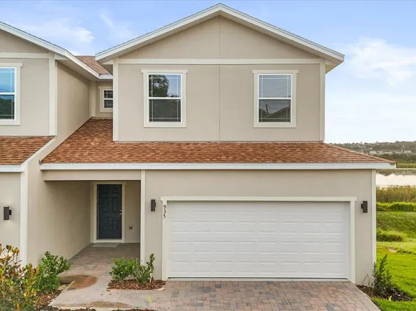 935 Lakefront Village Dr, Clermont, FL 34711