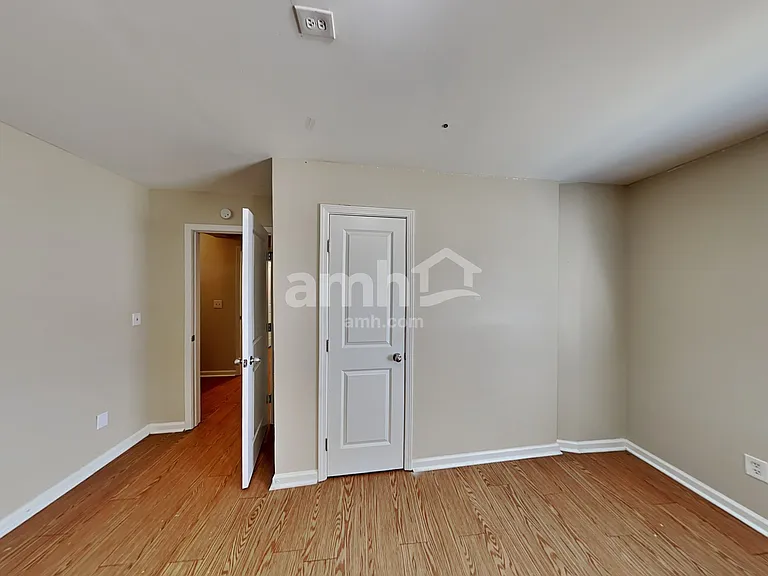 51 Wayne Meadows Ct — Photo 12