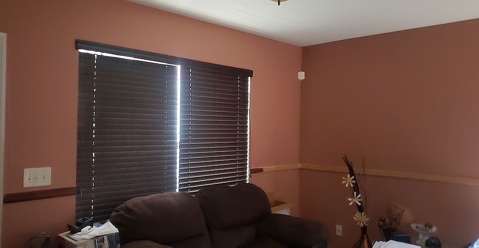 2nd image of 2248 Hope St