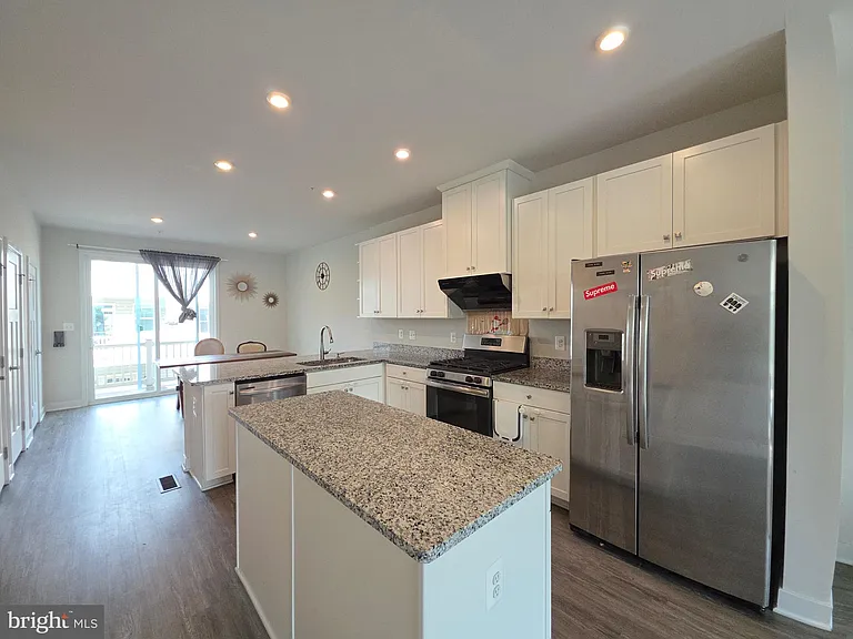 8304 Greenbelt Station Pkwy — Photo 10