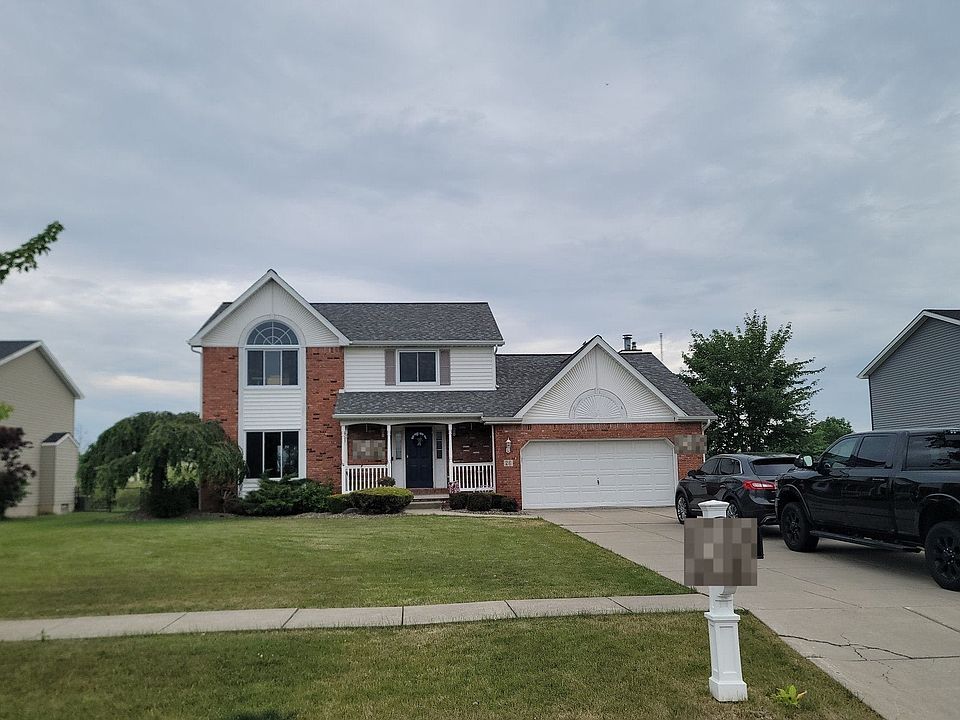 1st image of 26 Riverview Ct