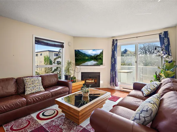 2529 Wark St #410, Victoria, BC V8T 4G7