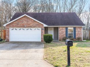 420 Faulkner Dr, Clarksville, TN 37042