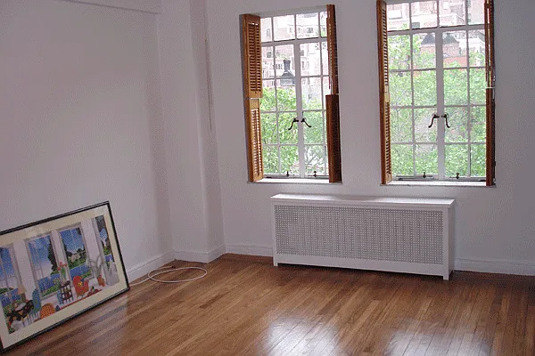 Sold by Ostrov Realty Group | media 4