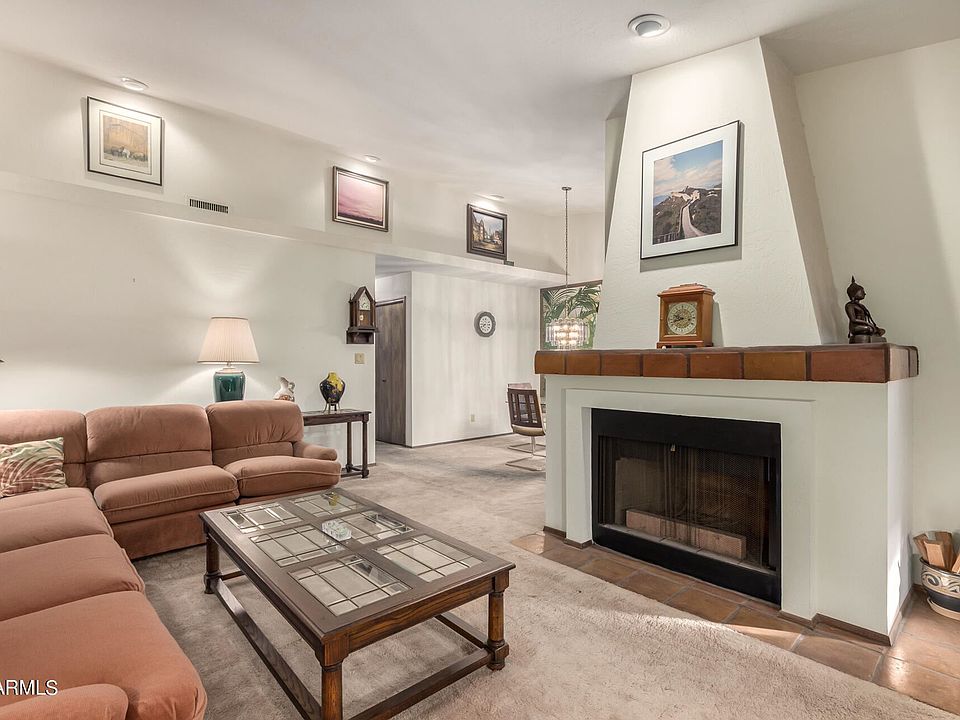 1st image of 1821 E Maryland Ave APT 13