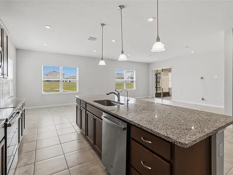 5581 Vigo Loop — Photo 10