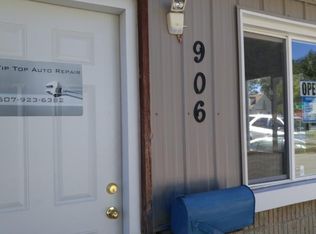 906 2nd St NE, Rochester, MN 55906