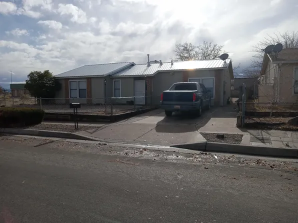 8500 Camino San Martin SW, Albuquerque, NM 87121
