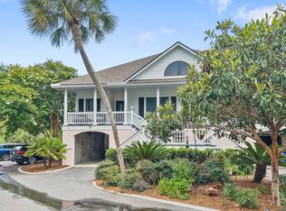 6 Links Clubhouse Ct, Isle of Palms, SC 29451