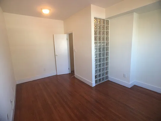 Rented by Connected Realty Group | media 1