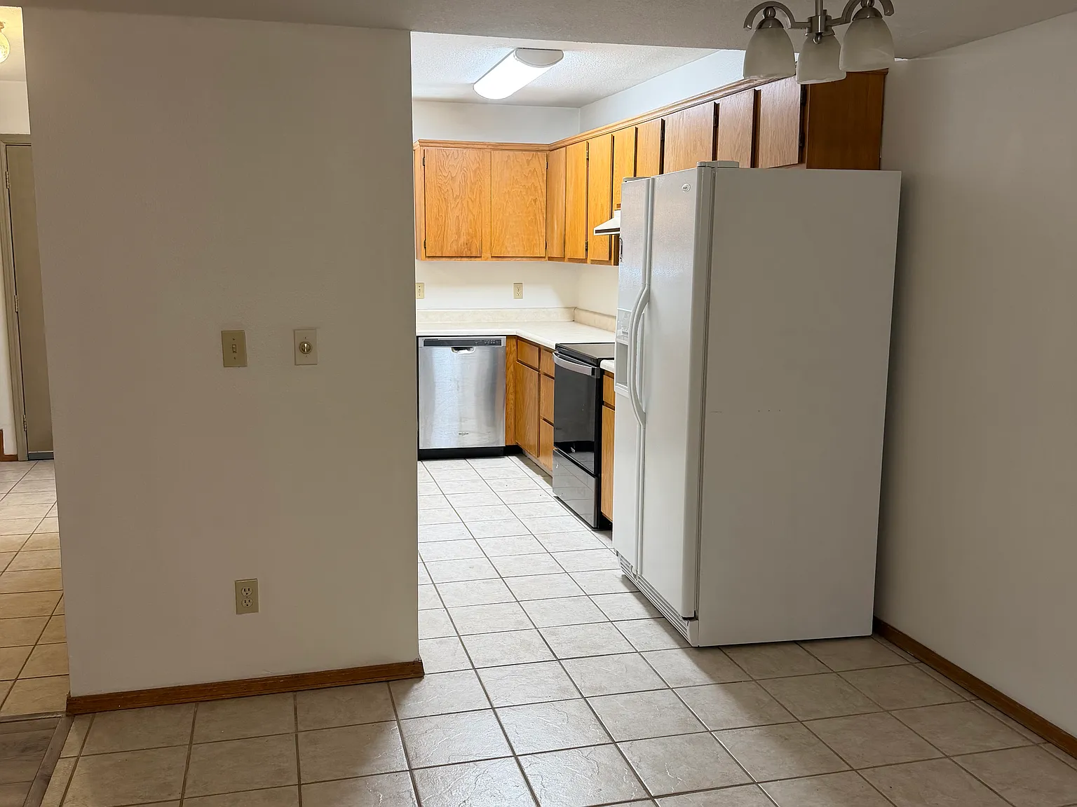 2 bed, 1.5 bath, 1072 sqft, $1,400 — Photo 4