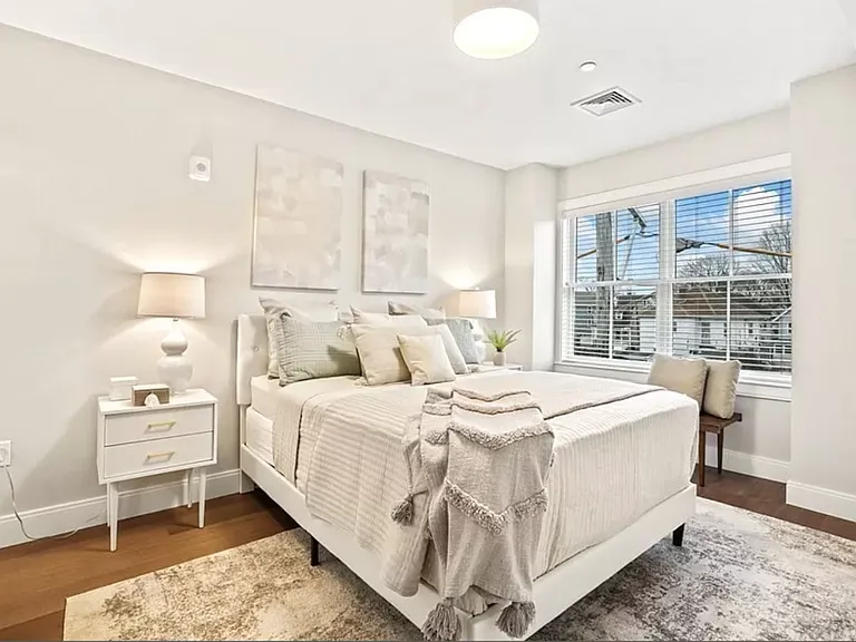 425 Lagrange St #210 — Photo 11