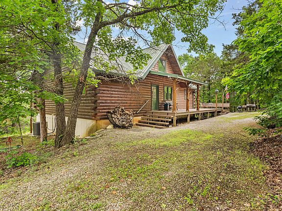 5th image of 582 Rubin Lane