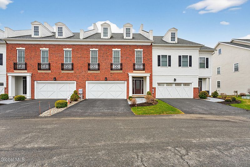 2nd image of 38 Cambridge Way