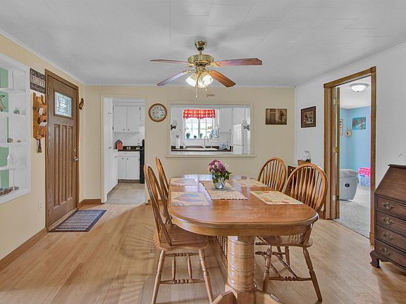 Spacious Dining Room