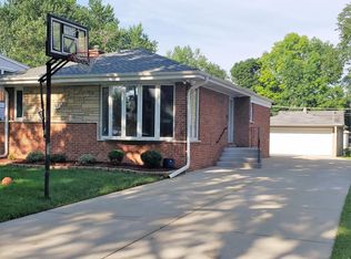 973 S Fairfield Ave, Elmhurst, IL
