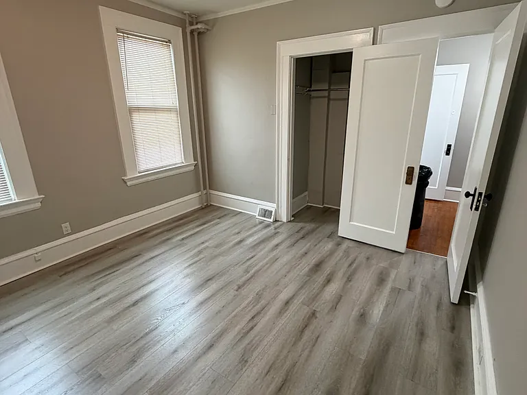 2039 E Genesee St #2 — Photo 8