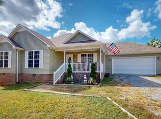 6 N Howard Fitch Rd, Fayetteville, TN 37334