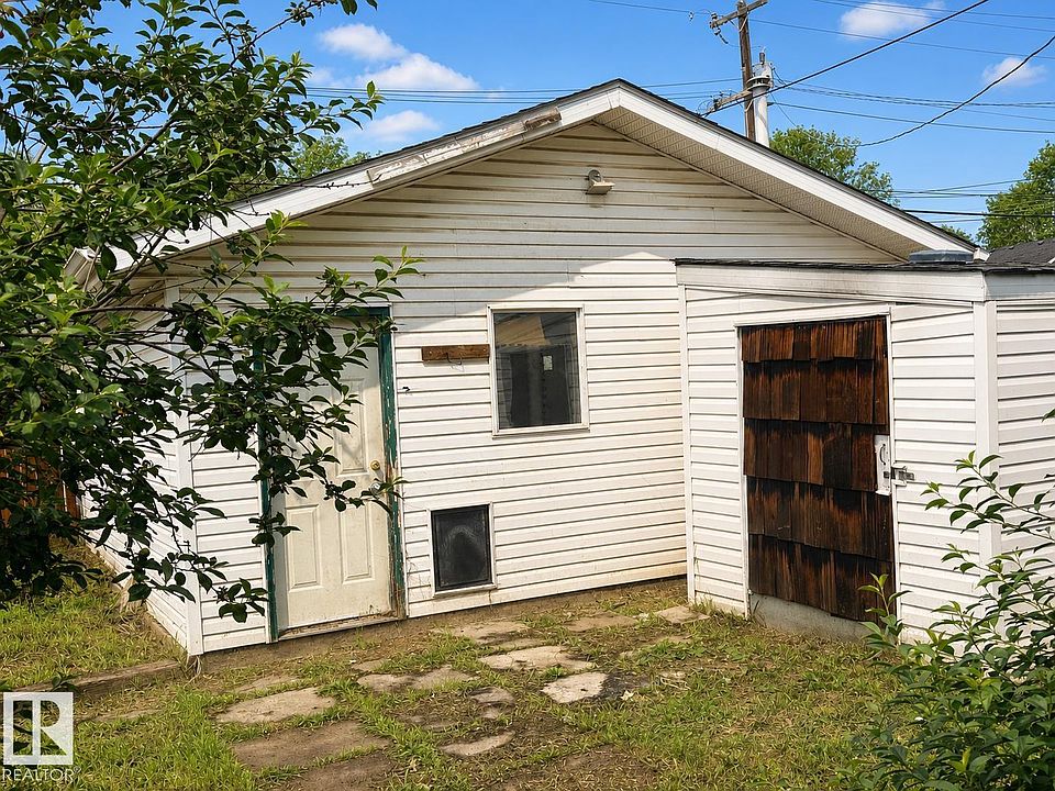 2nd image of 11916 95a St NW