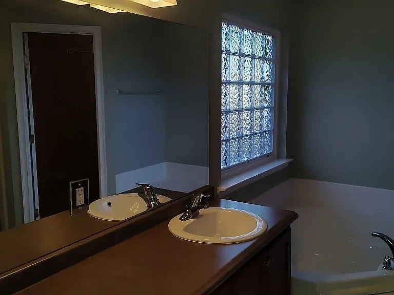 203 Augusta Way — Photo 10