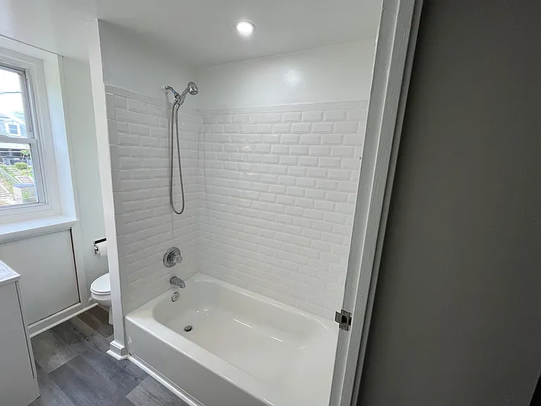 1616 Melby Ct — Photo 8