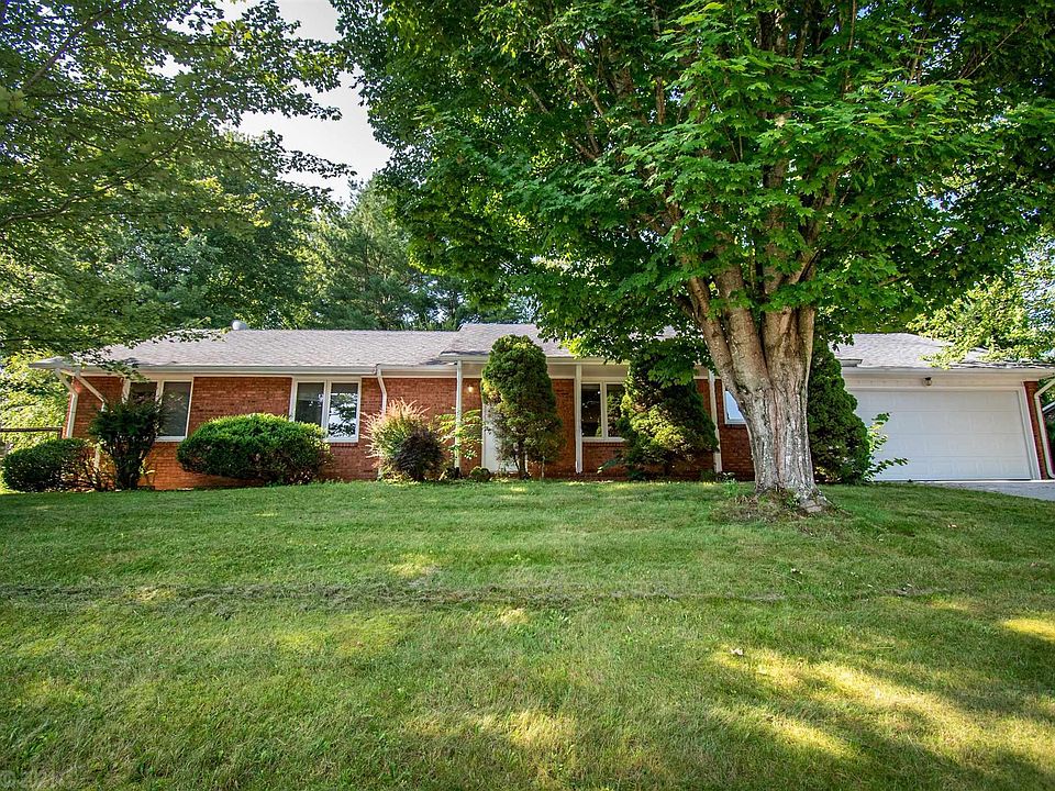 1st image of 509 Seminole Dr