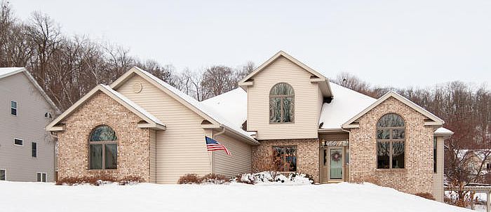 1st image of 505 Coulee Ct