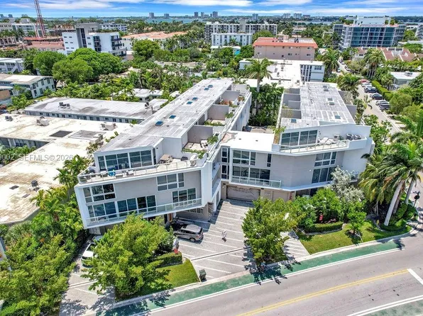 1000 99th St Unit 14, Bay Harbor Islands, FL 33154