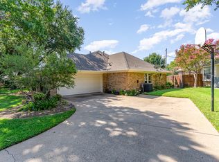 4404 Alameda Ct, Arlington, TX 76016
