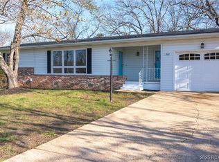 462 Lakeview Dr, Camdenton, MO 65020