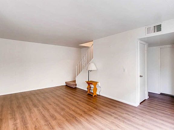 5th image of 1430 Euclid Ave