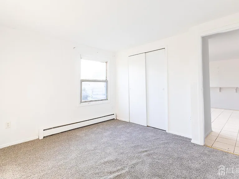 13 Gordon St #15 — Photo 9