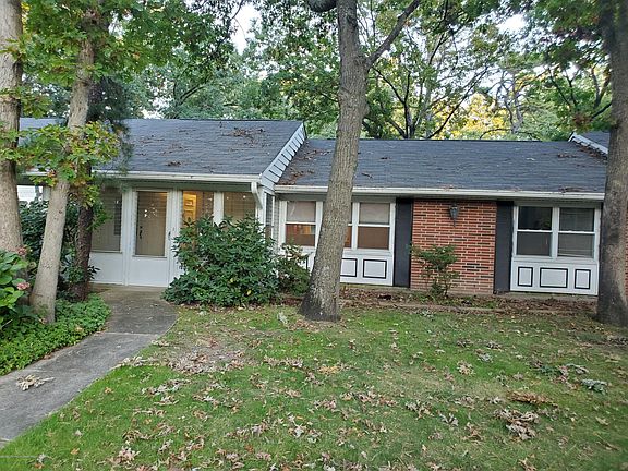 2nd image of 130B Farrington Ct