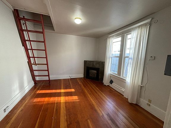 4th image of 2217 E Terrace St