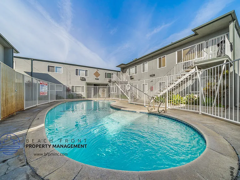 9320-9330 Elm Vista Dr. — Photo 10