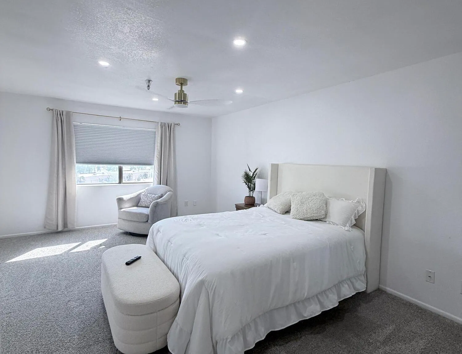 2 bed, 2.0 bath, 1403 sqft, $1,750 — Photo 1