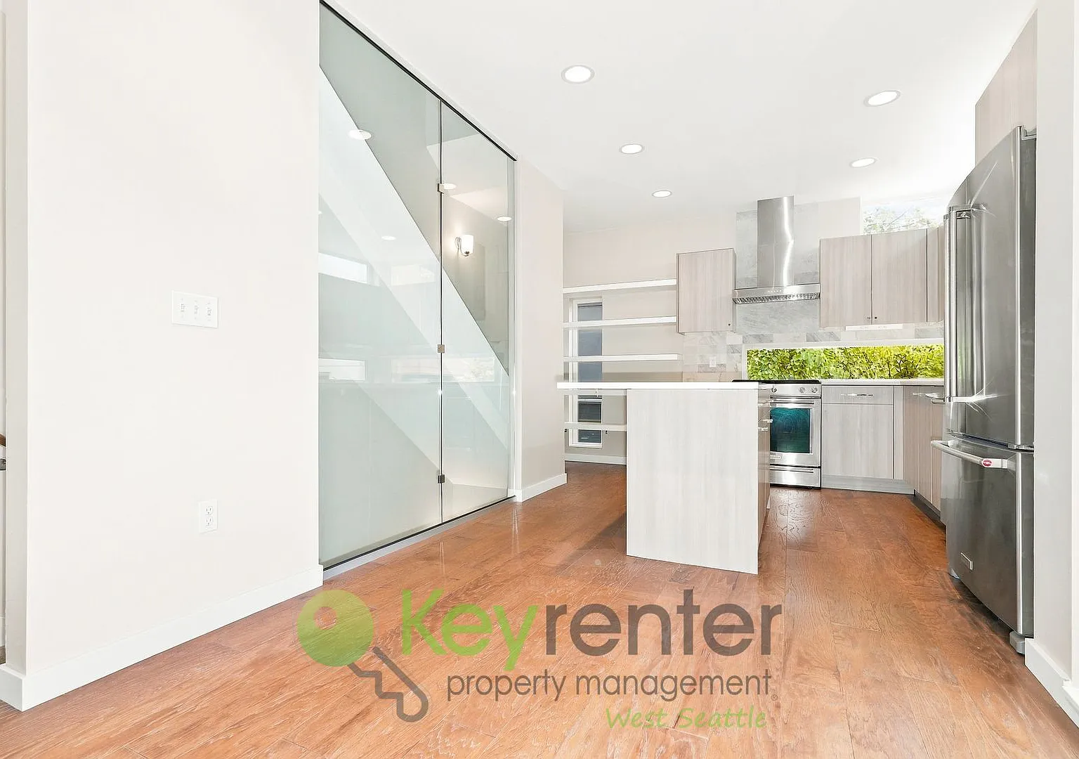 1,000 Move-In Incentive** Modern Two Bedroom With Walk In Closets And Outdoor Space — Photo 3