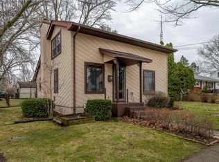 212 W Front St, Mount Morris, IL 61054