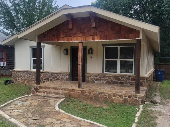 1008 Plum St, Graham, TX 76450