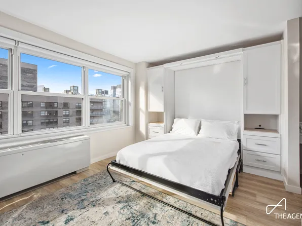 150 West End Avenue image 5 of 14