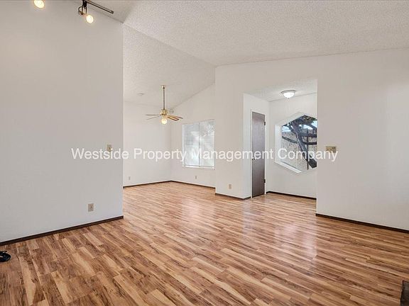 3rd image of 3284 Seacreek Ct