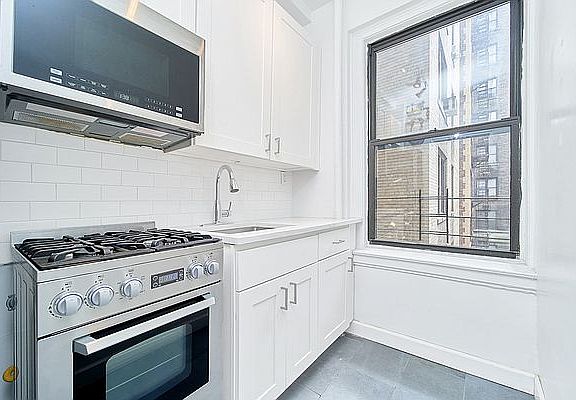 3rd image of 600 W 111th St #4E